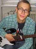  Andrej - bassgitara 